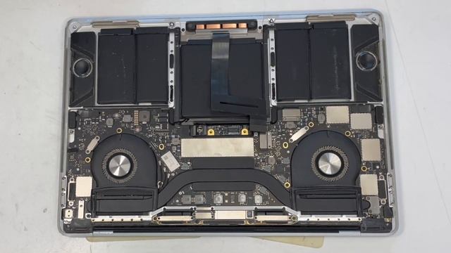 Macbook Pro A1706 2016 2018 model Battery Replacement смотреть онлайн