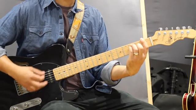 MSM Guitar Lessons - Skyfall - Play-Along смотреть онлайн