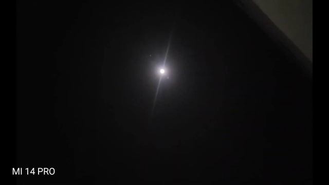 Xiaomi 14 PRO VS Xiaomi Mi 12S ULTRA | Live Hands On ZOOM TEST - The Moon Eclipse! смотреть онлайн