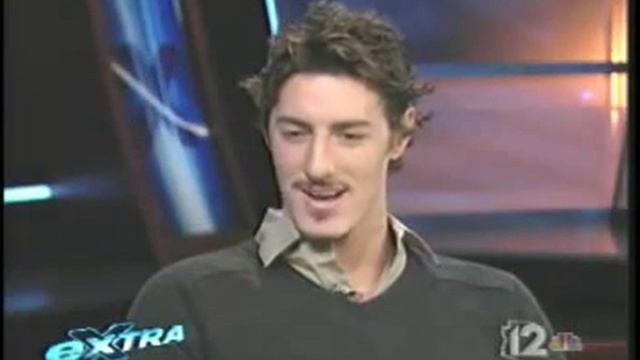 Eric Balfour on Extra Jan 12, 2007 смотреть онлайн