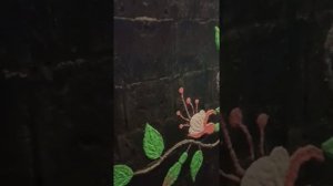 Дырка в панелях или скол на  стене.Как заделать жидкими обоями.