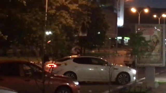 Ульяновск девушка пляшет на крыше иномарки смотреть онлайн