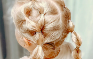 Повседневная прическа