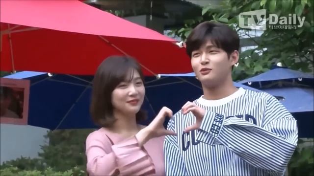 Joy (조이) Red Velvet (레드벨벳) & Lee Seowon (이서원) Moment смотреть онлайн