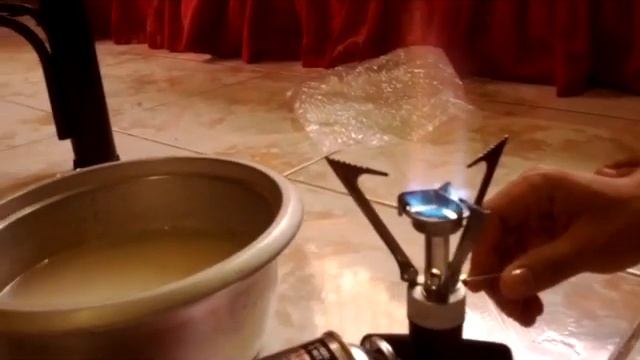 Gelert Mini Folding Stove with Butane Adapter смотреть онлайн