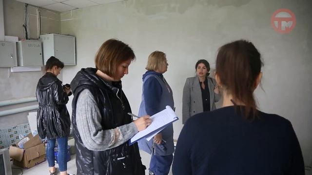 Капитальный ремонт клуба идет в Улитовке смотреть онлайн