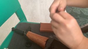 Страйкбольный АКС 74-У разбор