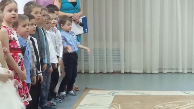 прикол! парень зажигает))) сирень смотреть онлайн