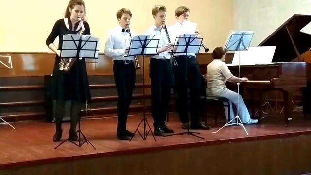 Тико-тико. Эстрадный ансамбль "Камертон" смотреть онлайн