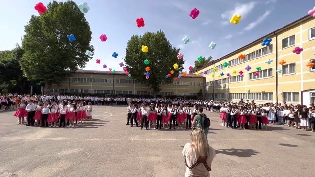 Флешмоб на тренды тик тока. Последний звонок 2022??? смотреть онлайн