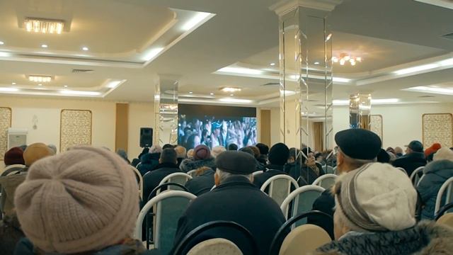 Новогодние подарки пенсионерам Кишинева от партии Илана Шора на Буюканах на заводе АЛЬФА смотреть онлайн