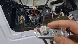 Как достать инародный предмет из стиральной машины с вертикальной загрузкой!