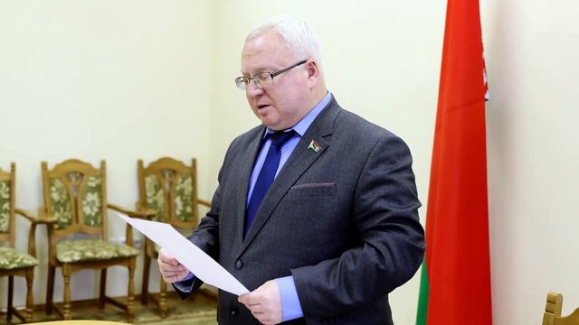 В Витебске диктант на одном из государственных языков писали чиновники и студенты смотреть онлайн