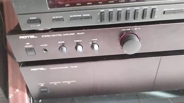 Усилитель двухблочный ROTEL RC- 971 и ROTEL RB- 981 смотреть онлайн