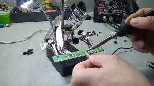 РЕМОНТ телевизора  HYUNDAI H-LED19V13 не включается, не реагирует на кнопки