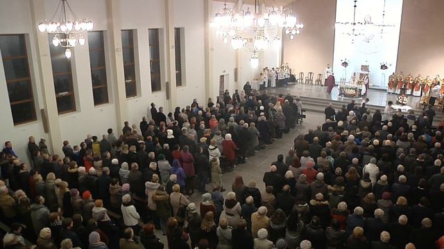 Msza św. z poświęceniem kościoła pw. Matki Bożej Miłosierdzia w Gnieźnie смотреть онлайн
