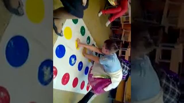 Наши мальчики в юбках Игорь и Рома смотреть онлайн