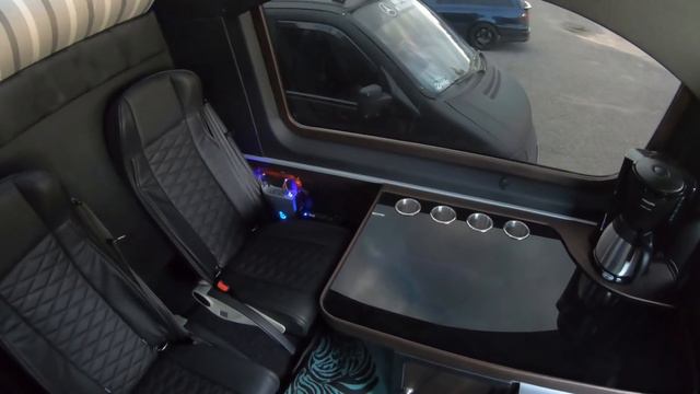Pirkanmaan Menninkäinen Mercedes Benz Sprinter W907 Äänieristys ja stereoasennus смотреть онлайн