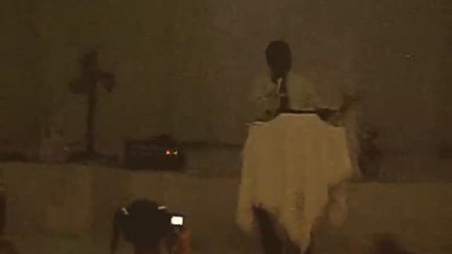 AL DIABLO LE DIO UN PATATU, IGLESIA LUZ RESPLANDECIO.....wmv смотреть онлайн