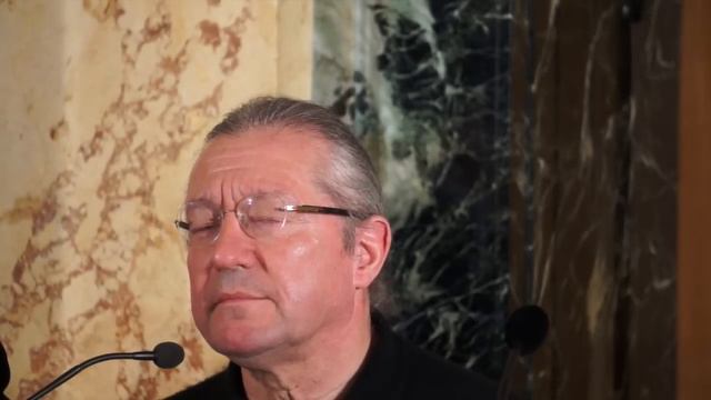 Sylvain Cambreling über wunderzaichen смотреть онлайн