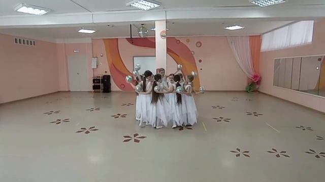 Танец "Скоро весна", хореограф Корначева Елена Дмитриевна, ансамбль "Чудесенка" ДС 161 "Лесовичок" смотреть онлайн