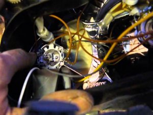 Как заменить лампочки в фаре лада ПРИОРА