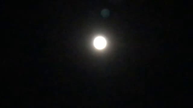 Наполнение женской силой. Практика в полнолуние. Купание в лунной дорожке.mp4 смотреть онлайн