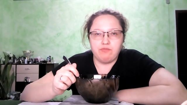 Mukbang. Ем салат. Зачем работать. Рабы общество потребления.