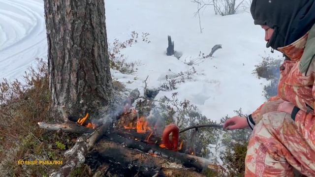 ХОТЕЛОСЬ ПОВТОРИТЬ! Повёз Иришку за крупным окунем. Обедали у костра. Щуки в прилове смотреть онлайн