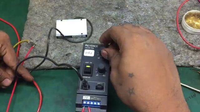 REPAIR KEYENCE LIGHT AND LIGHT CONTROLLER CA-DC100 | INGRESS MALAYSIA. смотреть онлайн
