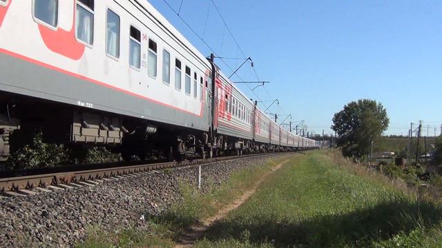 Тепловоз ТЭП70-0543 с пассажирским поездом №555 Адлер - Смоленск смотреть онлайн