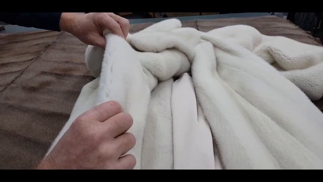 Шубы из норки, откуда берутся ЛОМИНЫ на мехе смотреть онлайн