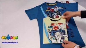 Быстрый способ аккуратно сложить футболки в шкафу