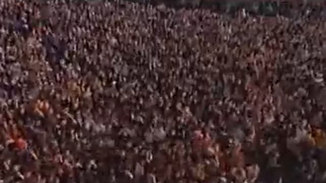 Linkin Park - CRAWLING (Rock Am Ring 2004)