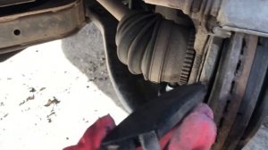 Одна из причин скрипа в тормозной системе на автомобиле Hyundai Accent