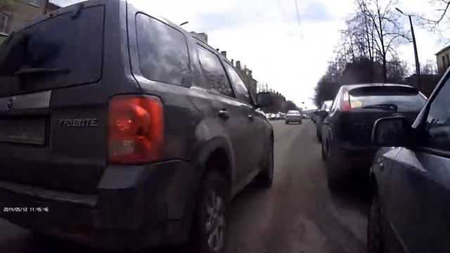 места ему мало на пустой дороге... смотреть онлайн