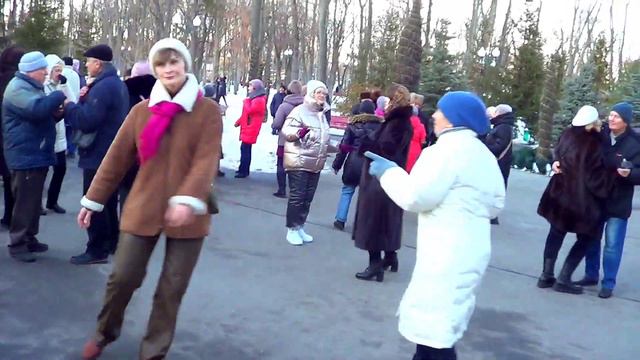 Я не верю в то что не было любви Танцы в парке Горького Харьков Февраль 2022 смотреть онлайн