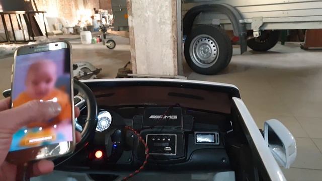 Самый громкий Мерседес GLS на площадке....детской! смотреть онлайн