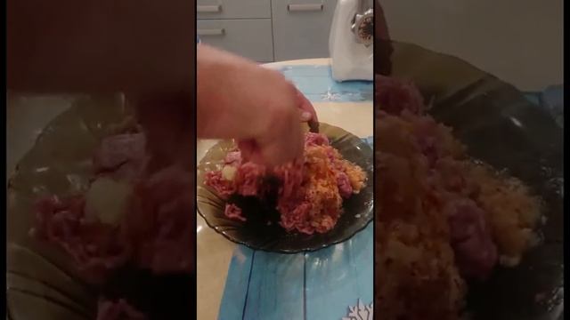 ДОМАШНИЕ ПЕЛЬМЕНИ! РЕЦЕПТ ИДЕАЛЬНОГО ПЕЛЬМЕННОГО ТЕСТА И СОЧНОЙ НАЧИНКИ смотреть онлайн