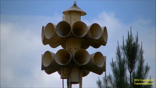 Federal Signal 3T22 Weekly Siren Test, Short Alternate Wail - Laurens, SC 6/21/14