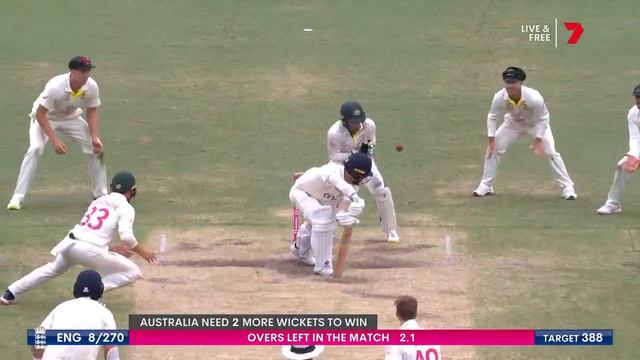 Steve Smith bowling🏏gets the wicket of jack leach at scg . #ashes #ausvseng #cricket смотреть онлайн