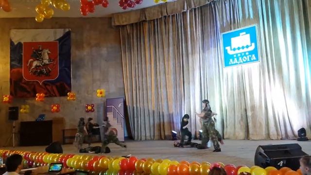 Танцевальная композиция, посвящённая защитникам Отечества "Спецназ" смотреть онлайн