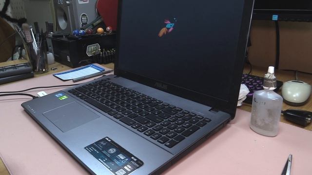 Обслуживание + небольшая прокачка + небольшой тест ноутбука: ASUS R510CC. Выпуск 248. смотреть онлайн