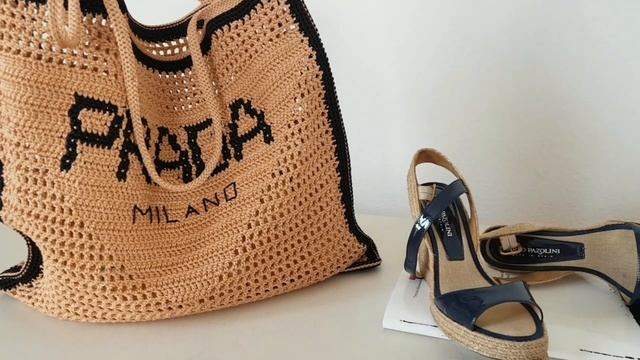 Презентация вязаной сумки PRADA ? мастер-класс в комментариях. Crochet bag. смотреть онлайн