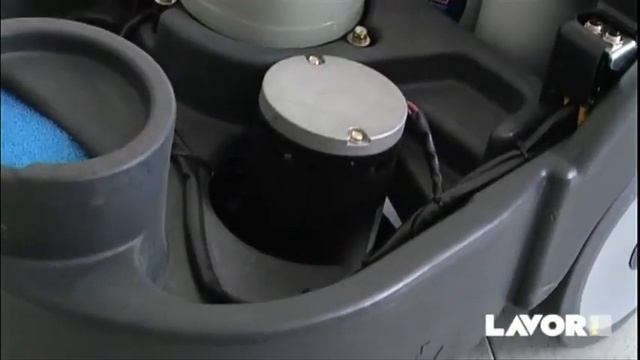 Обзор поломоечной машины Lavor Quick 36B, аккумуляторный тип | Альянс РАУМ, центр складской техники смотреть онлайн