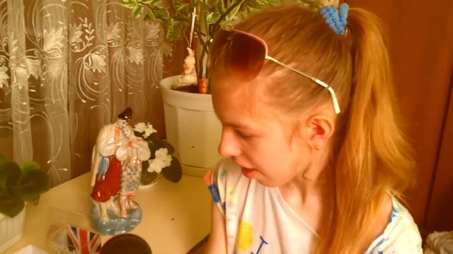 Видео  обзор расчески TANGLE TEEZER