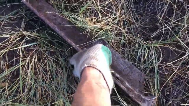 МЕТАЛЛОКОП НА ЗАБРОШЕННОЙ ДЕРЕВНЕ ч.2. КОПАЕМ КРУПНЫЙ И МЕЛКИЙ МЕТАЛЛ. Серия 2. смотреть онлайн
