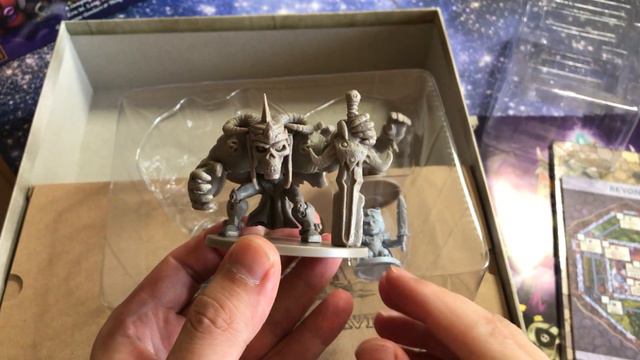 Arcadia Quest: Beyond The Grave Unboxing смотреть онлайн
