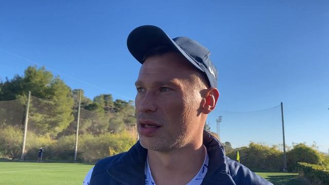 Василий Березуцкий: "Ждём ещё новичков в ЦСКА? Надеюсь на это" смотреть онлайн