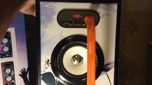 Магнитола бумбокс Reader Speaker смотреть онлайн